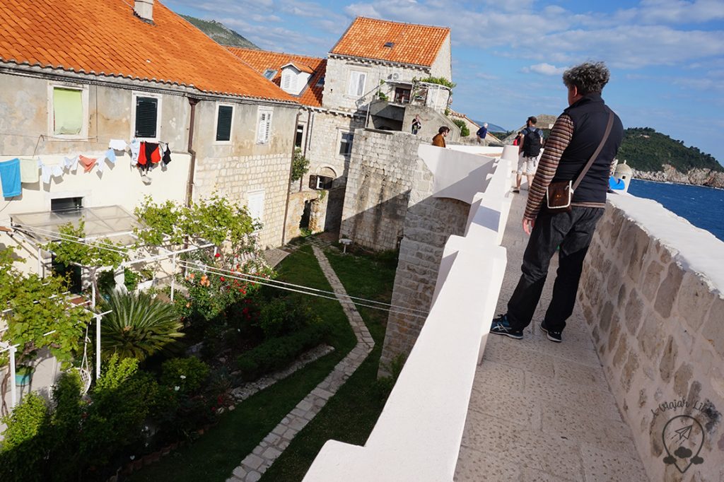 Bombed_house_in_walls_Dubrovnik Bombed house in walls Dubrovnik