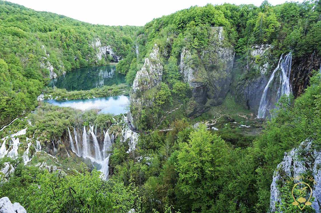 Panorama_Plitvice_falls_Croatia