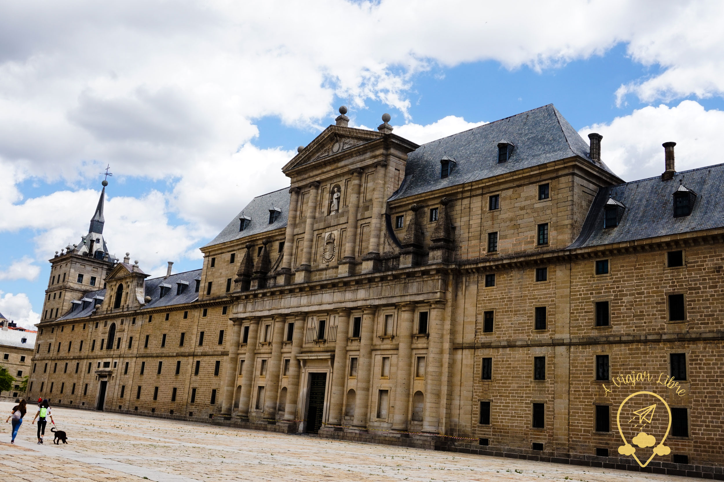 Fachada_principal_Monasterio_Escorial