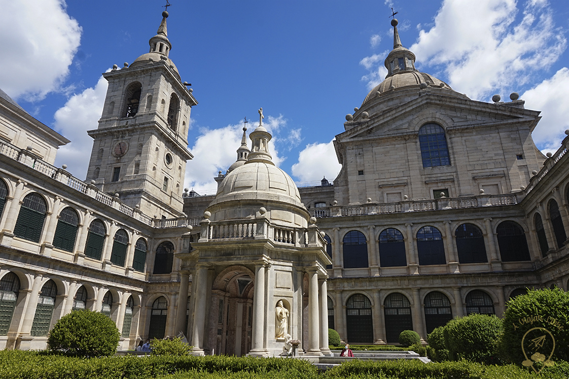 Patio_de_los_Evangelistias_Escorial Patio_de_los_Evangelistas_Escorial