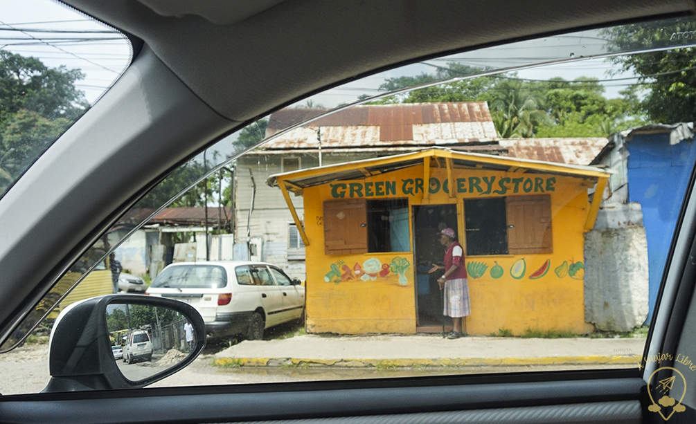 Grocery_in_Jamaica