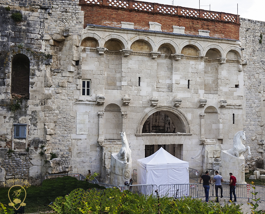 Puerta_Aurea_Split_Croatia