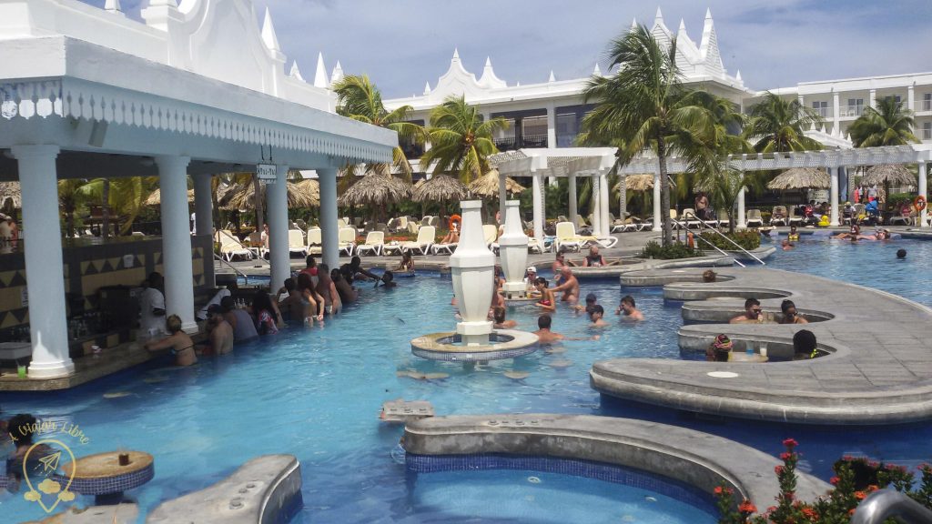 Riú_Montego_Bay_bar_piscina Riú_Montego_Bay_bar_piscina