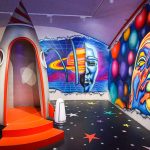 Murales Ivanna Gautier-sala de despegue