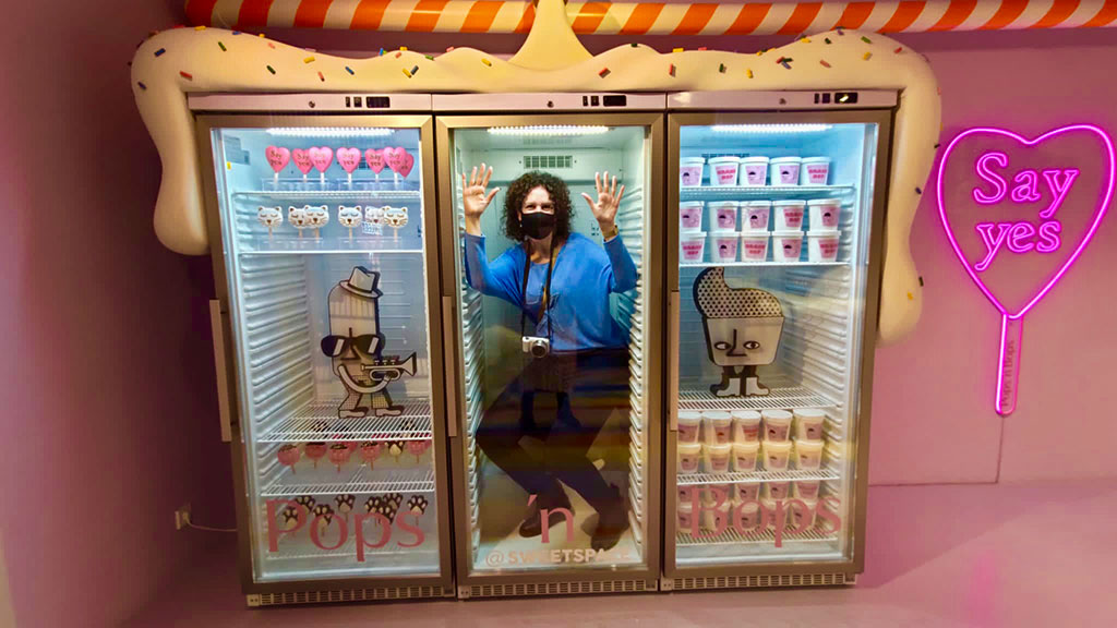 Encerrada_en_nevera_helados Encerrada_en_nevera_helados